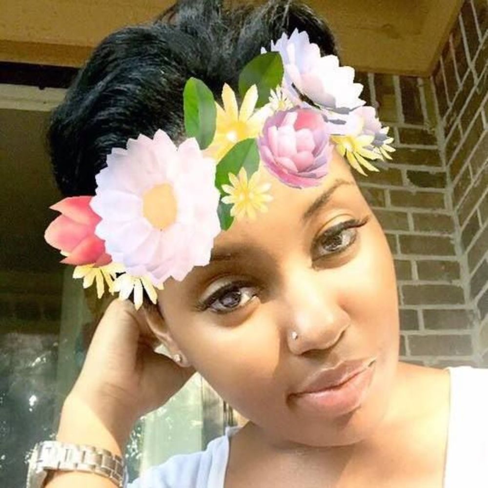 Meet your Posher, Kendra